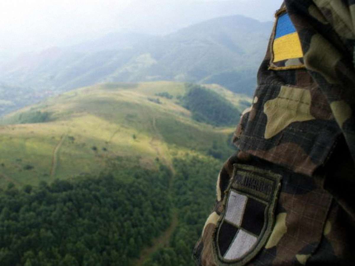 53 українські миротворці повернулися з Косово