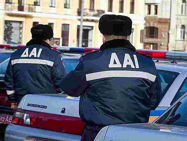 У Львові п’яний водій погрожував ДАІшникам звільненням