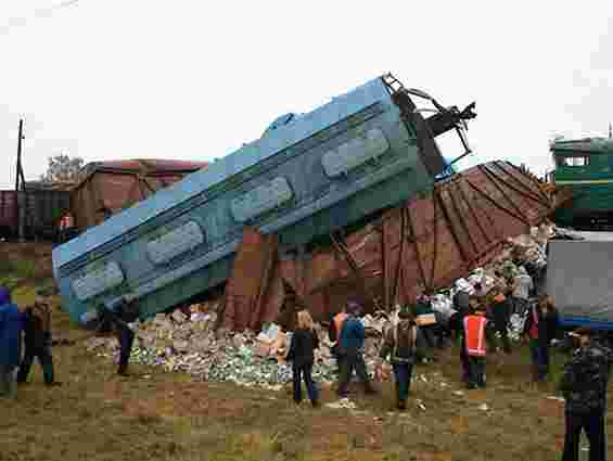 Названо ймовірну причину аварії потяга на Львівщині