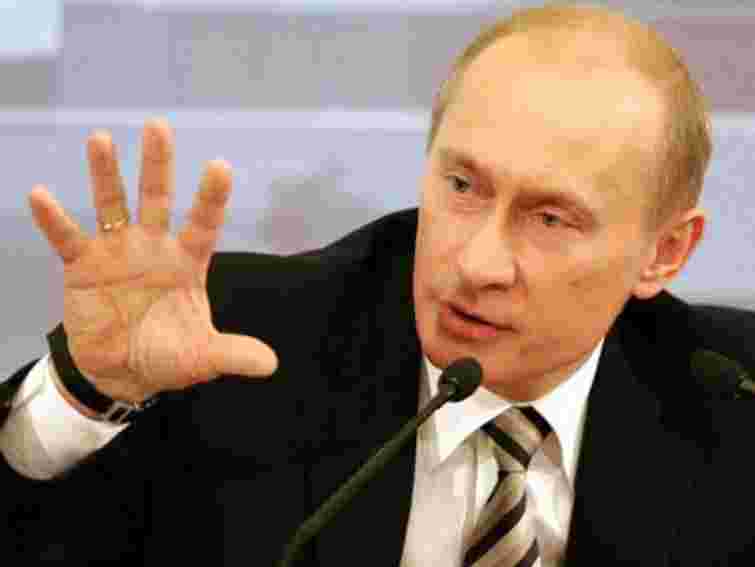 Путін робить усе, щоб перешкодити демократичному розвиткові сусідів, – експерт