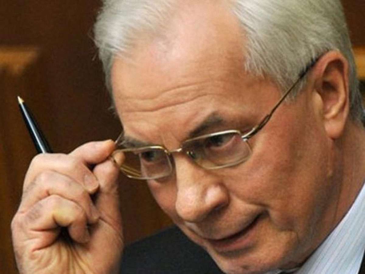 Азаров має три роки на повернення вкладів Ощадбанку СРСР