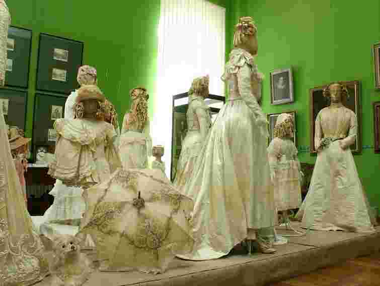 У Львові відкрився «Модний салон XIX століття»