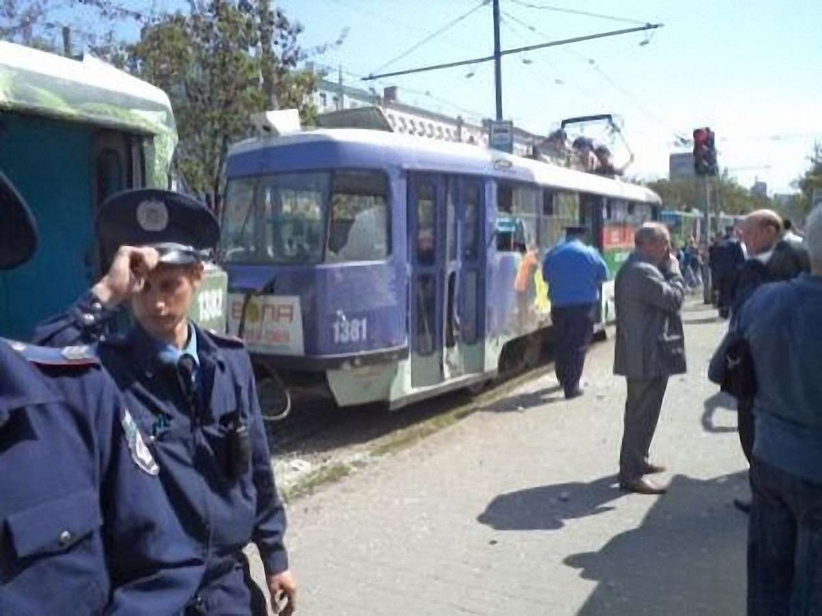 10 потерпілих від теракту в Дніпропетровську досі в лікарні