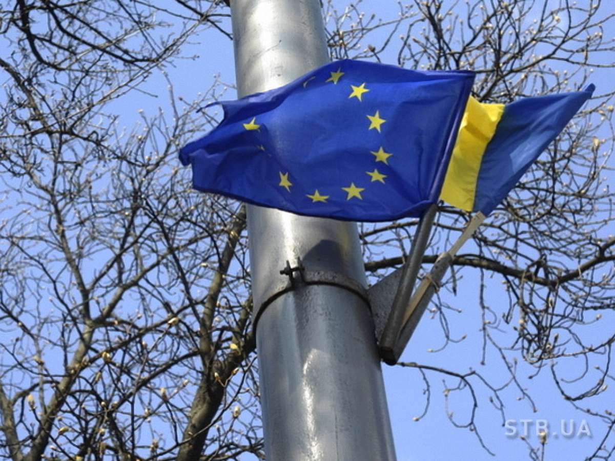 МЗС сьогодні повідомить, хто приїде на саміт до Януковича