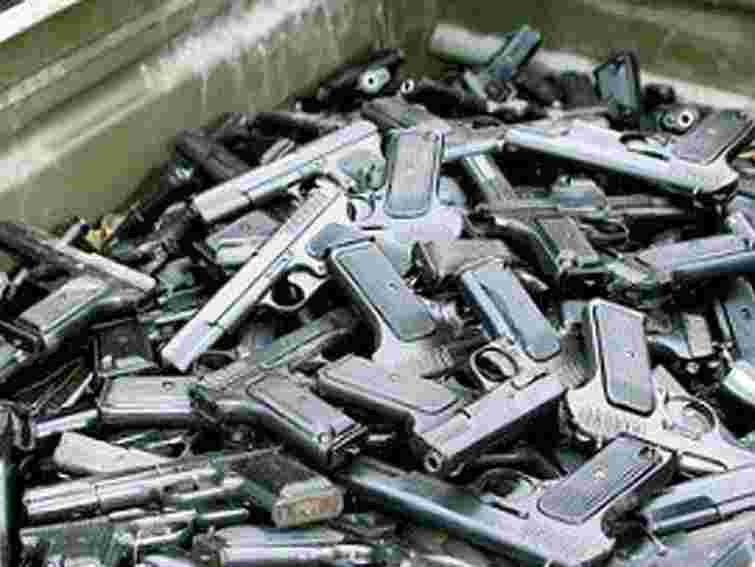 У квітні мешканці Львівщини здали 175 одиниць вогнепальної зброї