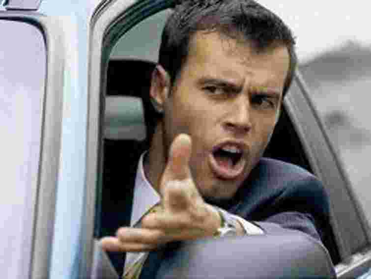 Дороги в Україні жахливі, водії агресивні, – посібник для американців