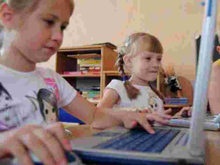 Міносвіти хоче навчати дошкільнят комп’ютерної грамоти