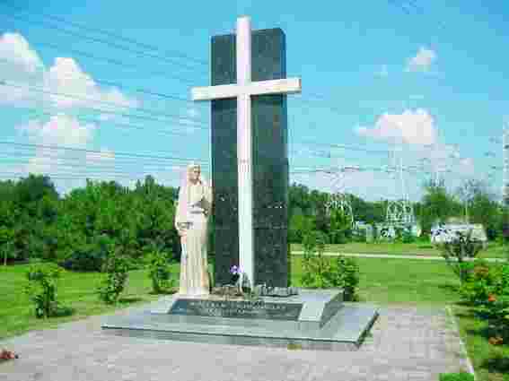 У Харкові пошкодили пам'ятний знак жертвам Голодомору