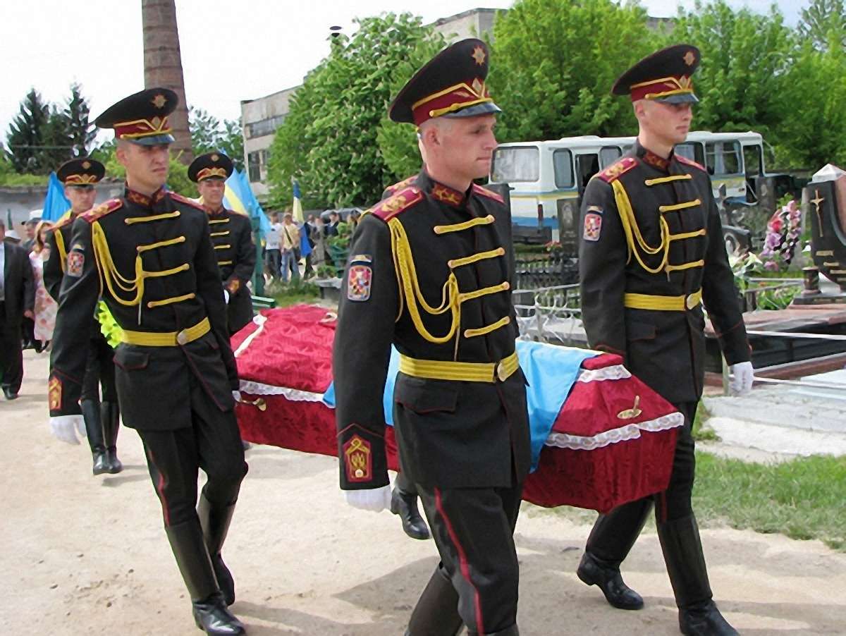На Львівщині перепоховали останки вояків Червоної армії