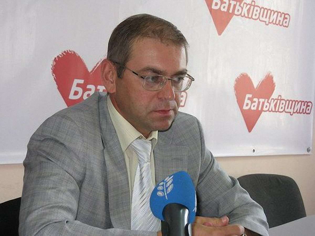 Підтримуючи Тимошенко, Путін демонструє позицію світового лідера, - нардеп