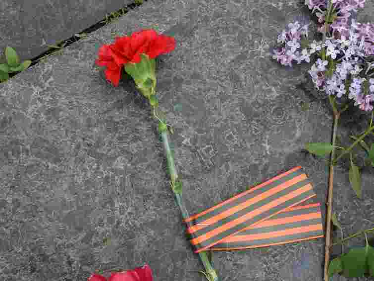 У Донецьку ветерани і чорнобильці освистали регіонала