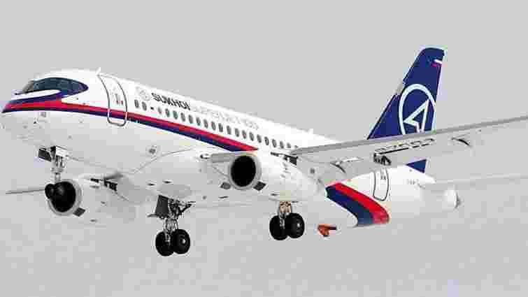 В Індонезії зник літак з 50-ма людьми на борту