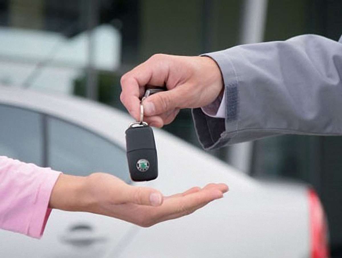 У Раді пропонують повернути довіреності на авто