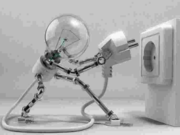 Львів’яни на годину лишились без світла через земельні роботи