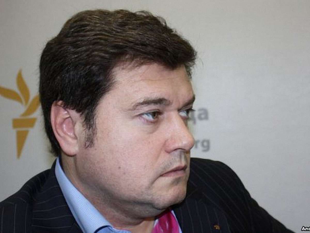 Регіонал назвав Яценюка дрібним політичним діячем
