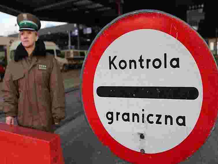 Поляки затримали шістьох українців з неправомірними візами