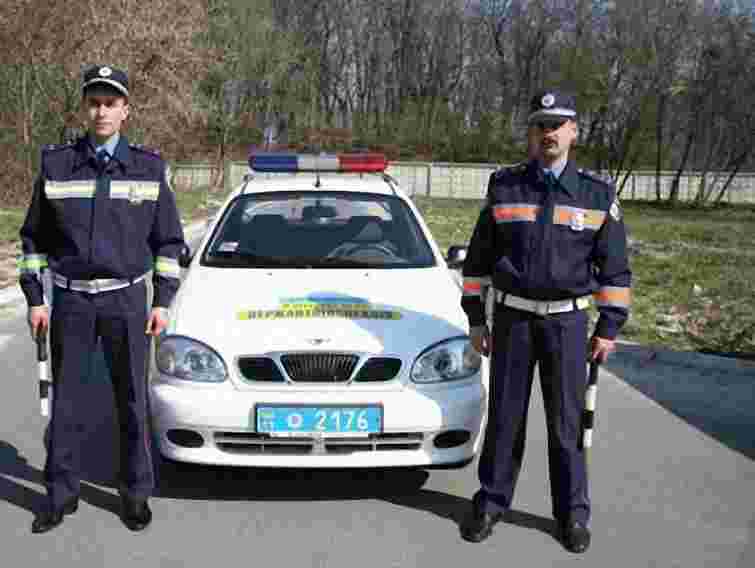 Водій БМВ на пішохідному переході збив людину і втік