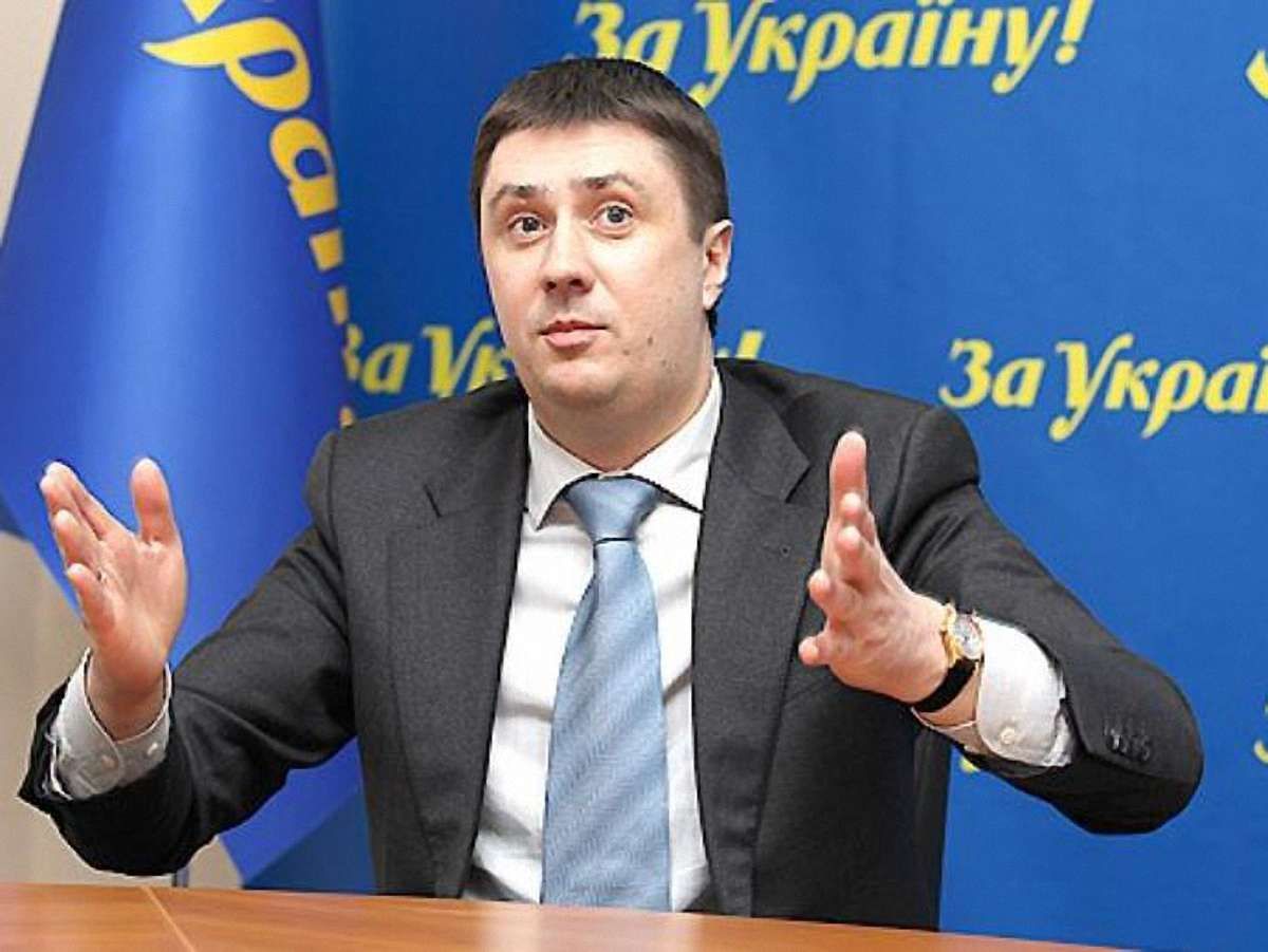 Кириленко: Закон про мови зіштовхне лобами українців