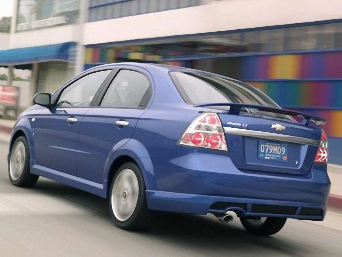 У Львові підпалили Chevrolet