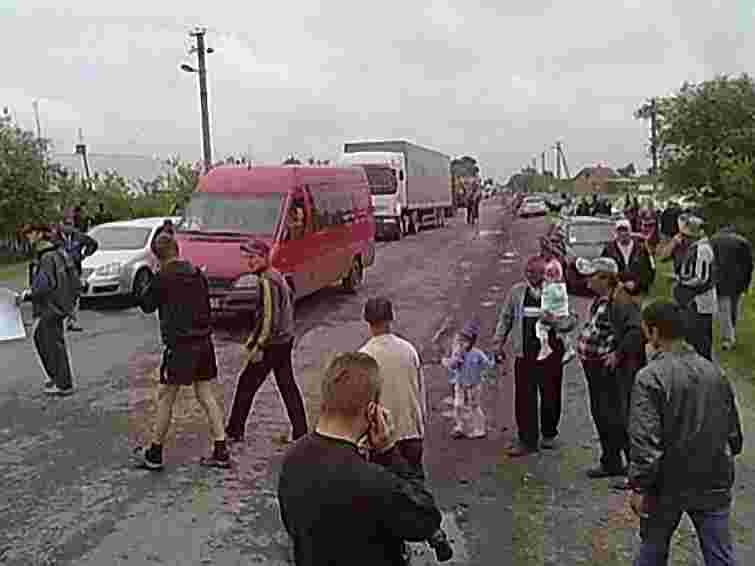 Водії не скаржились на перекриття дороги в Радехові, - міліція