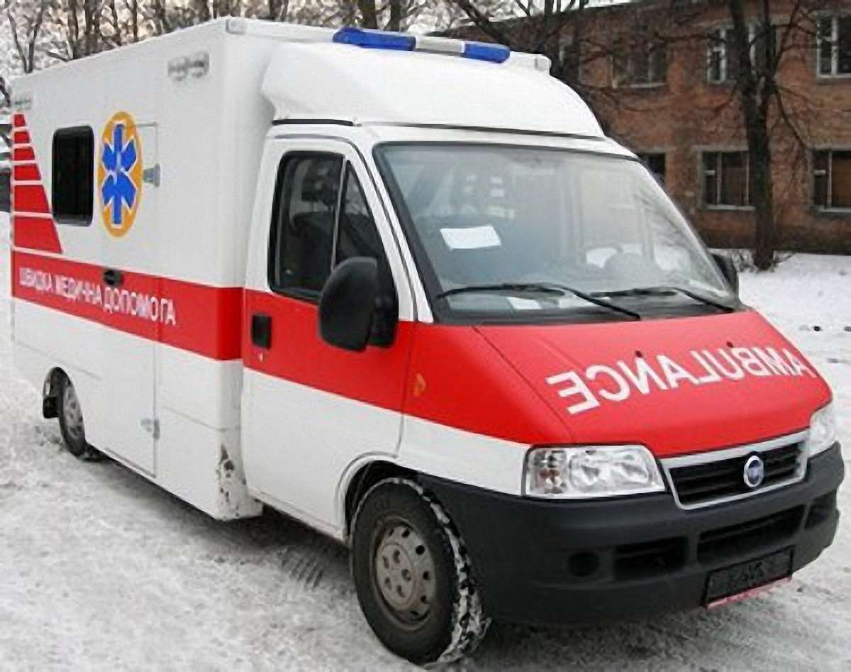 Вибух біля ліцею в Італії забрав перше життя