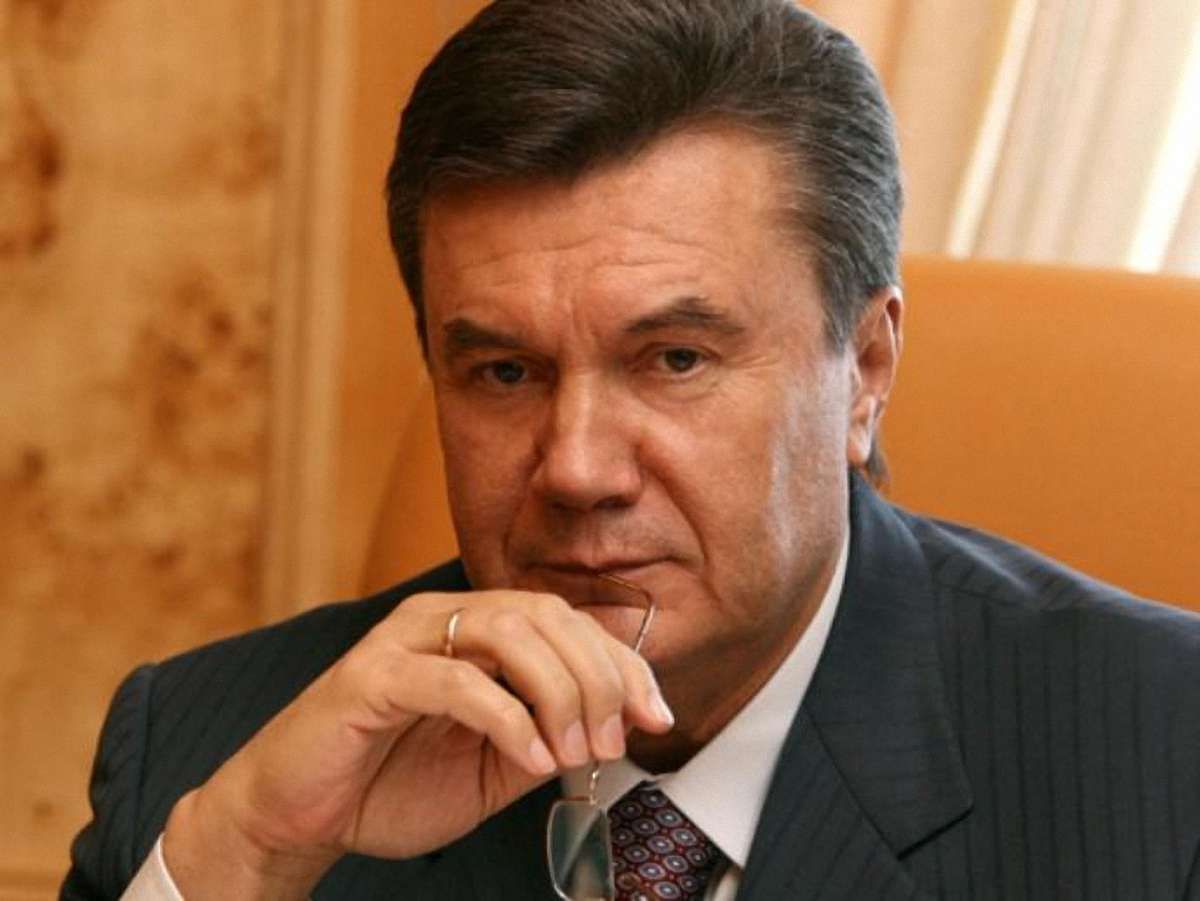 У День пам'яті жертв тоталітаризму Янукович побажав усім сили
