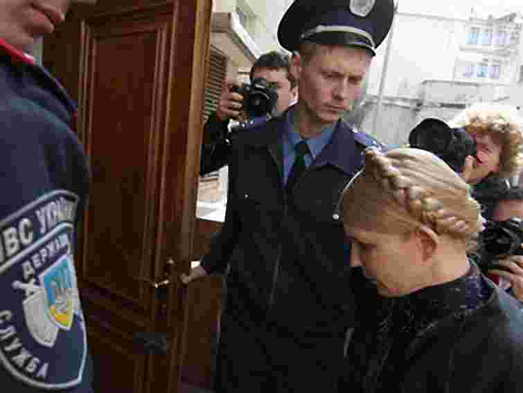 Суд над Тимошенко перенесли на 25 червня