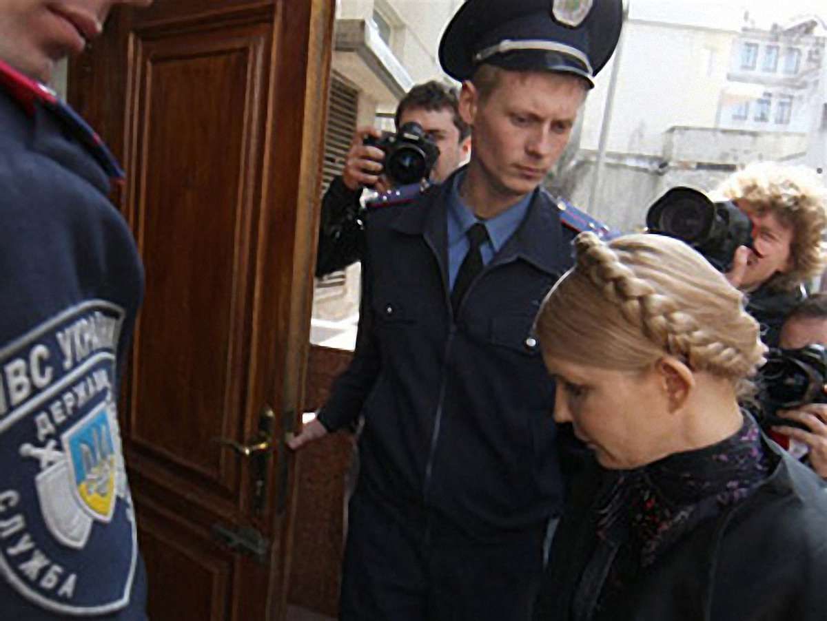 Суд над Тимошенко перенесли на 25 червня