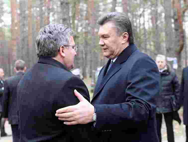 Янукович поговорив з Коморовським тет-а-тет