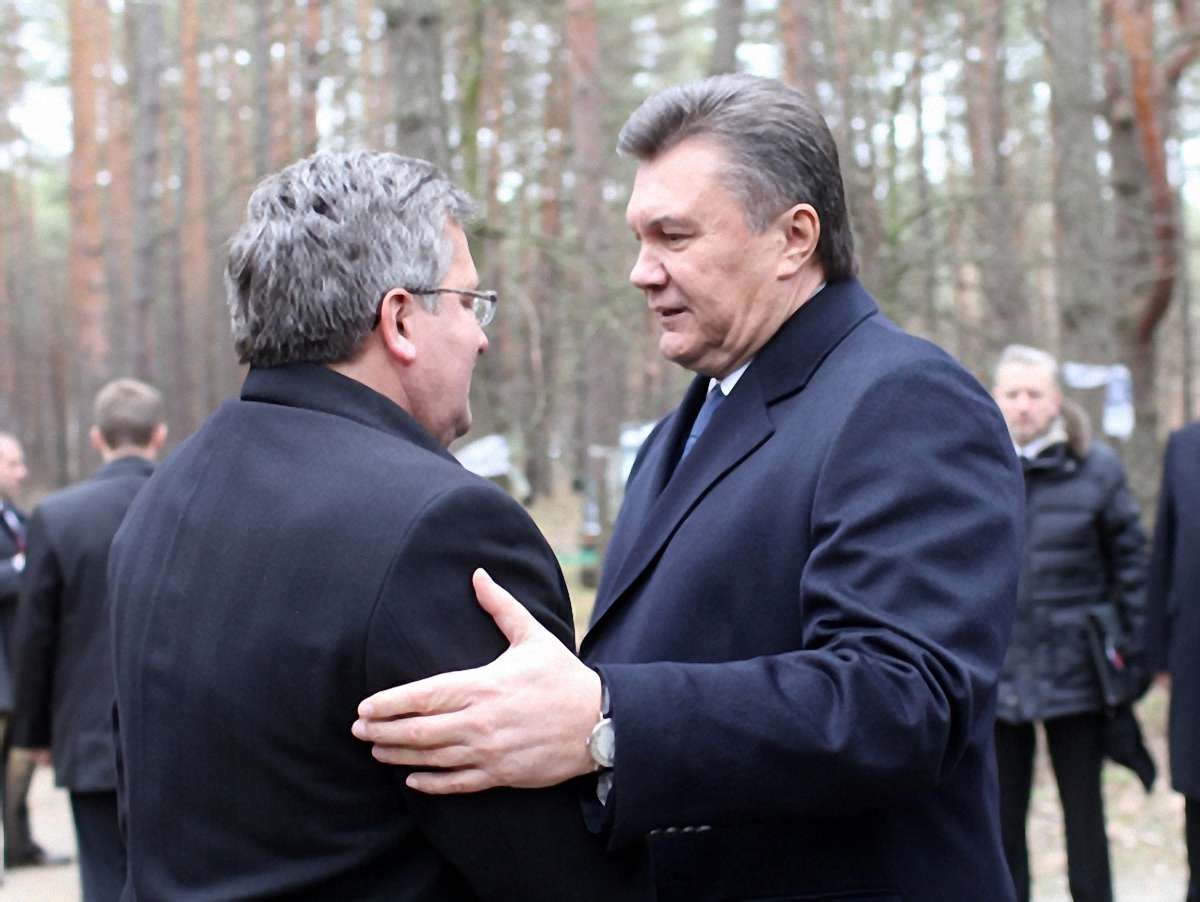 Янукович поговорив з Коморовським тет-а-тет