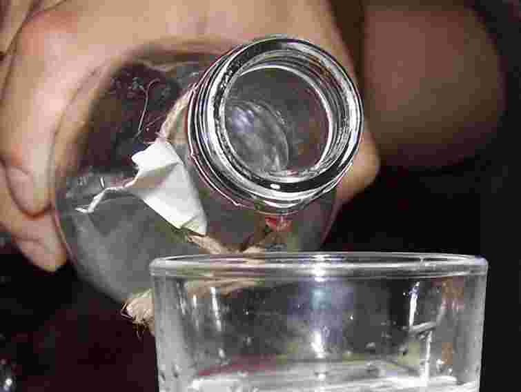 Горілка в Україні може коштувати від 30,5 грн