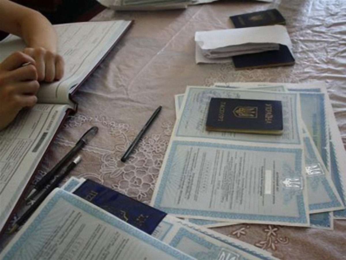 В Україні з початку року видали 262 тисячі держактів на землю