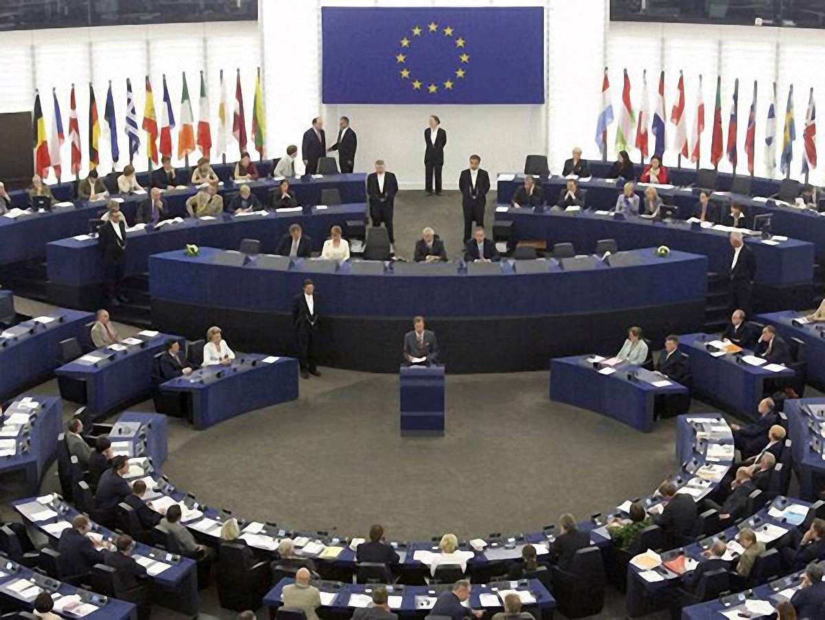 Європарламент закликав Україну звільнити політв’язнів, – резолюція
