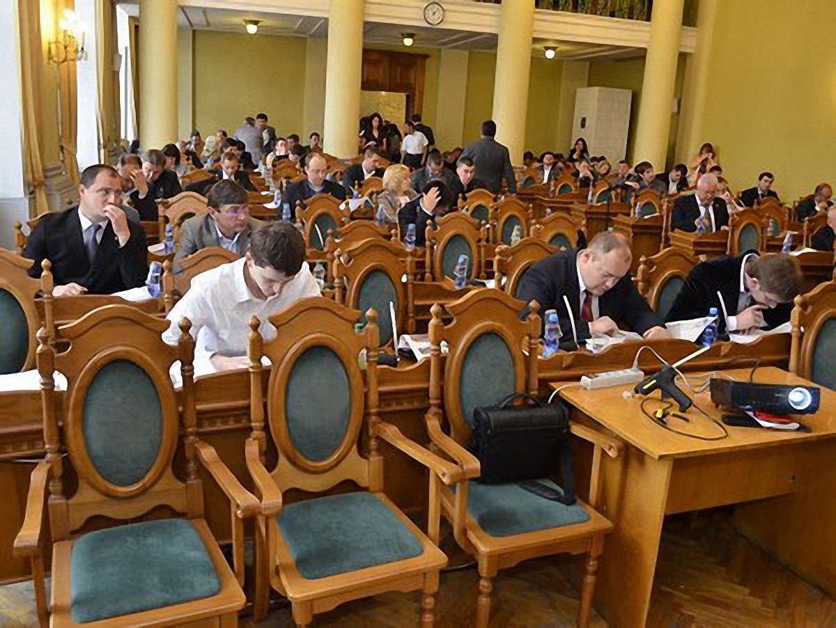Депутати Львова просять в Азарова 57 млн грн на сміттєзвалище