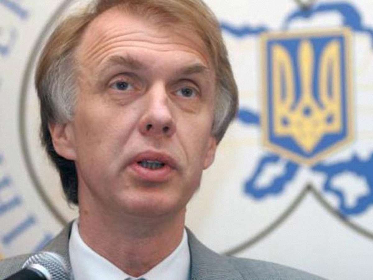 Об Україну витирають ноги, - екс-міністр