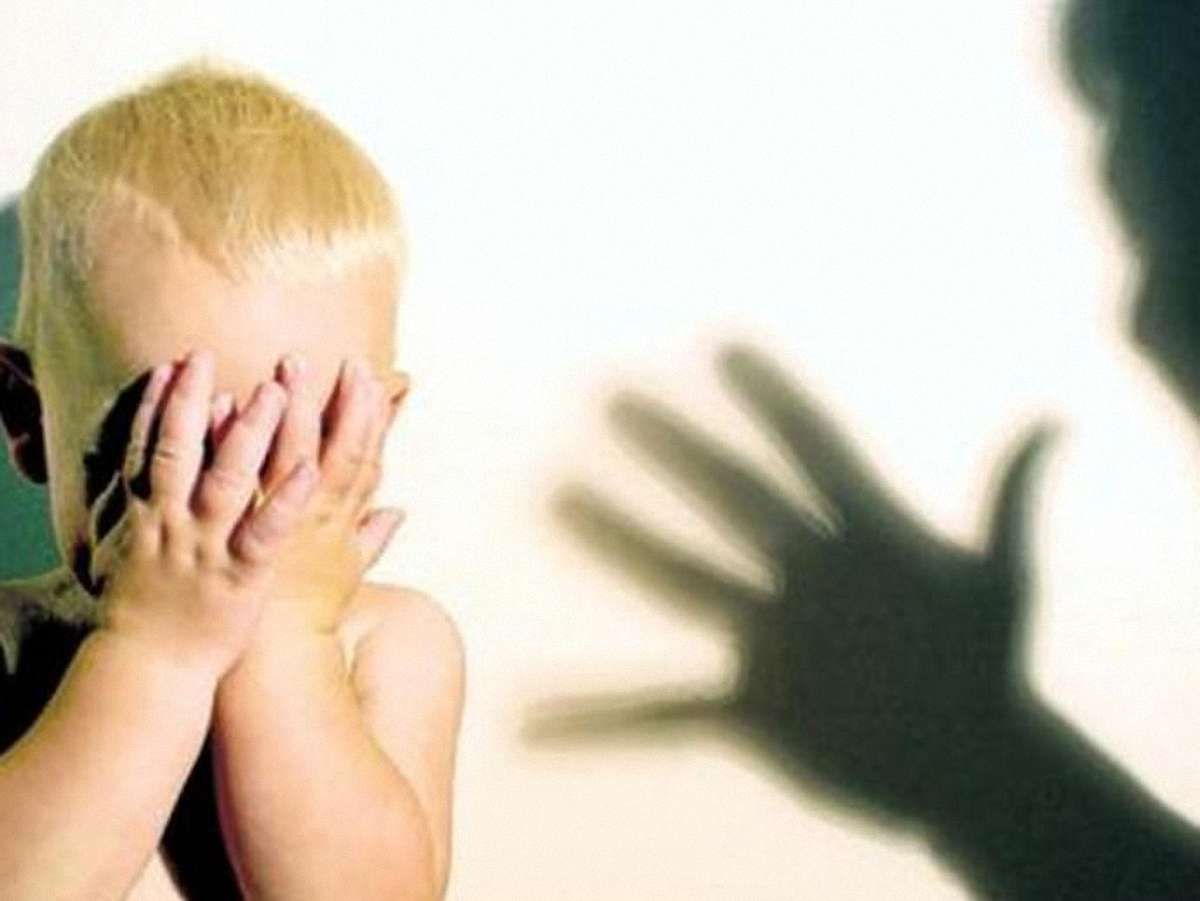 В Україні у кожній десятій сім'ї б’ють дітей, – опитування