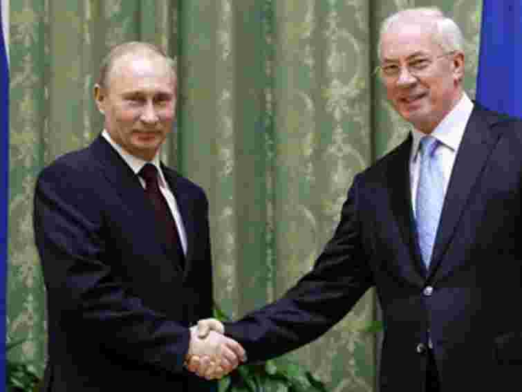 Азаров поговорив з лідерами РФ про газ і сир