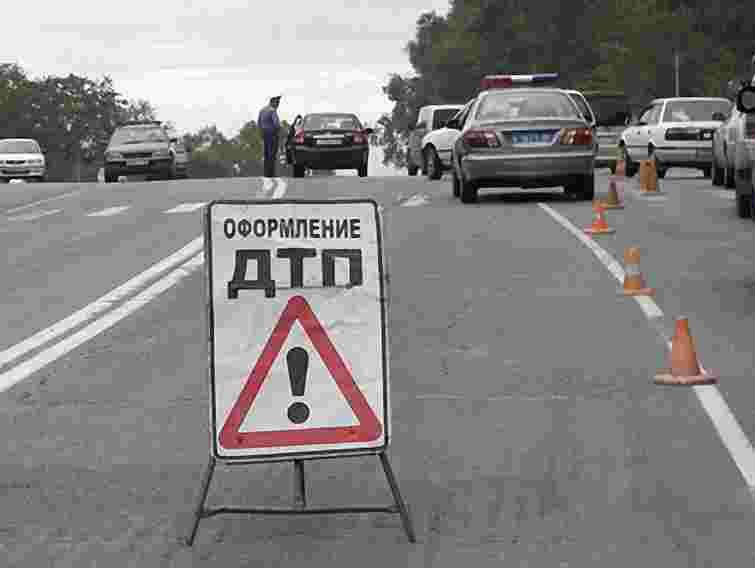 На Запоріжжі в ДТП загинуло п'ятеро осіб, 9 – травмовано