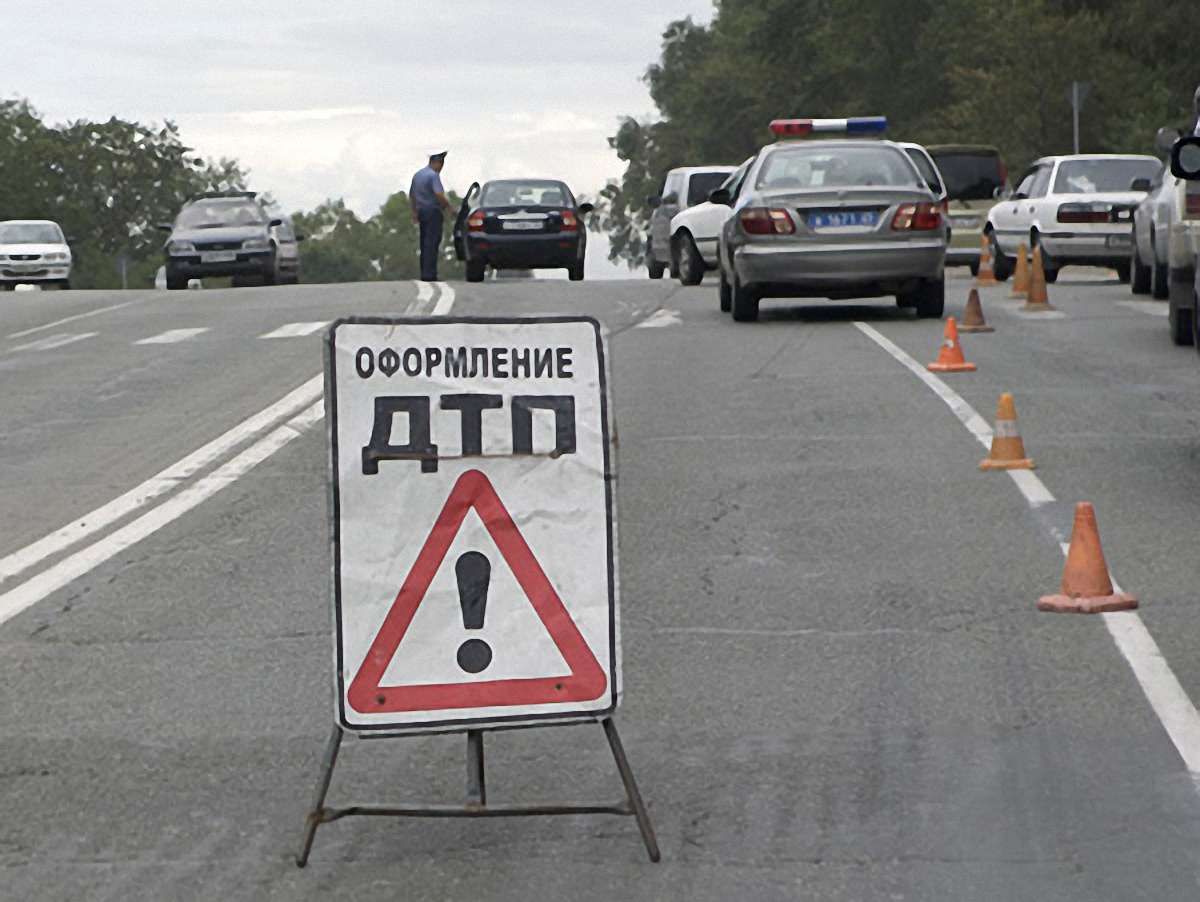 На Запоріжжі в ДТП загинуло п'ятеро осіб, 9 – травмовано