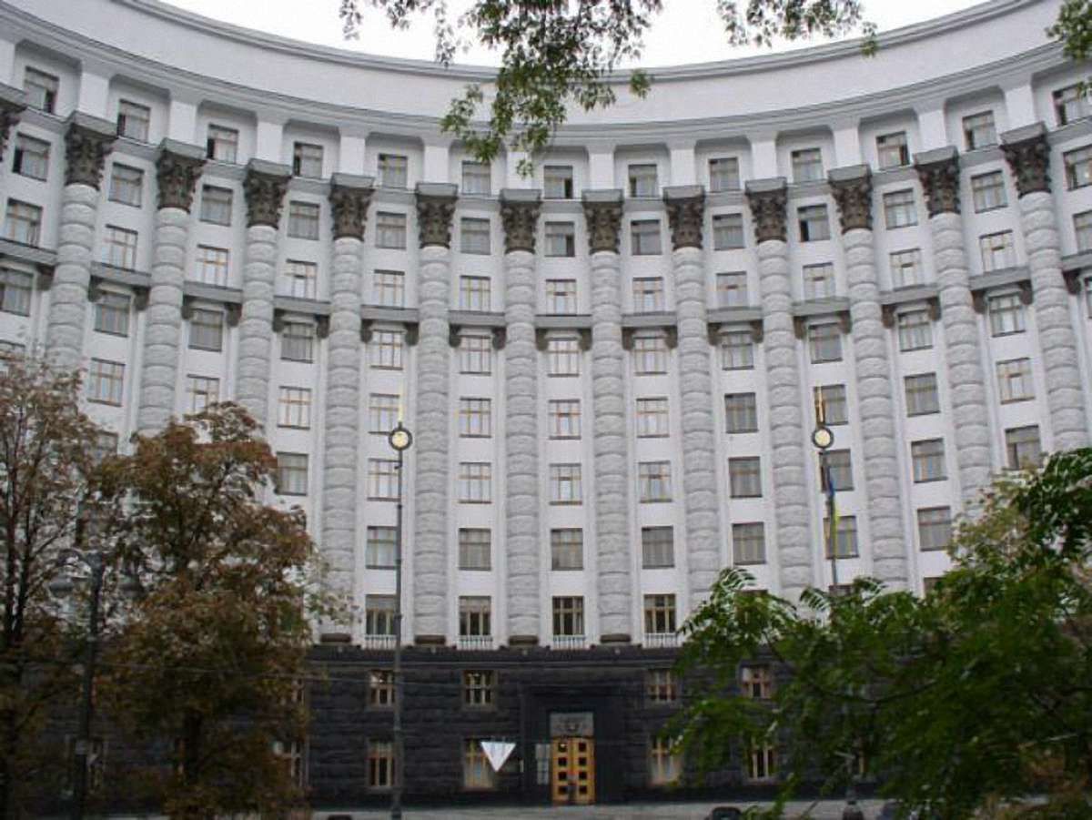 Експерти прогнозують, що четверо міністрів можуть позбутися крісел