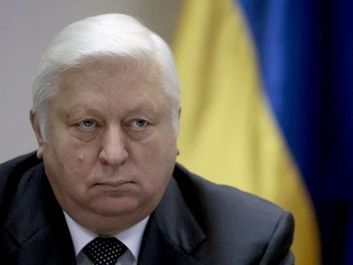 Пшонка: Суд у справі Оксани Макар має бути публічним