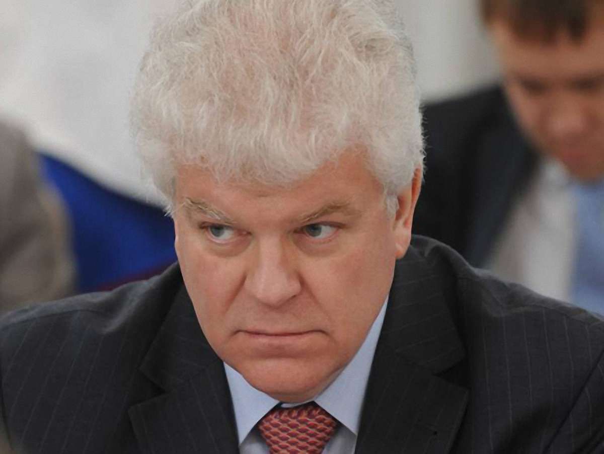 Дипломат: Єврокомісари мають працювати, а не на стадіоні сидіти