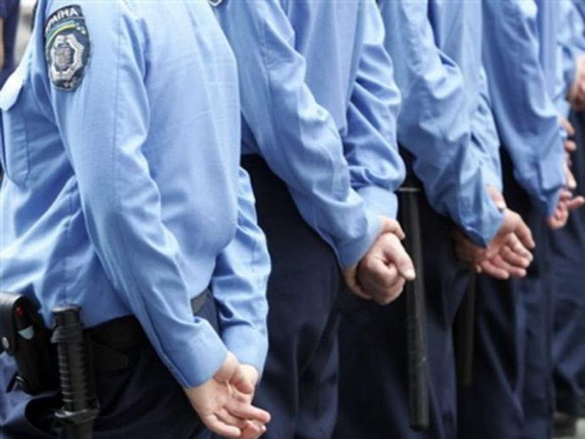 Міліціонерам до Євро закупили понад 1000 голосових перекладачів
