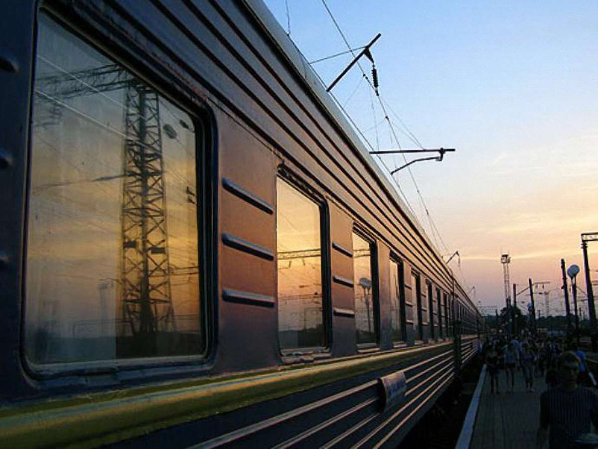"Укрзалізниця" відшкодує завищену ціну квитків на потяг Київ – Львів