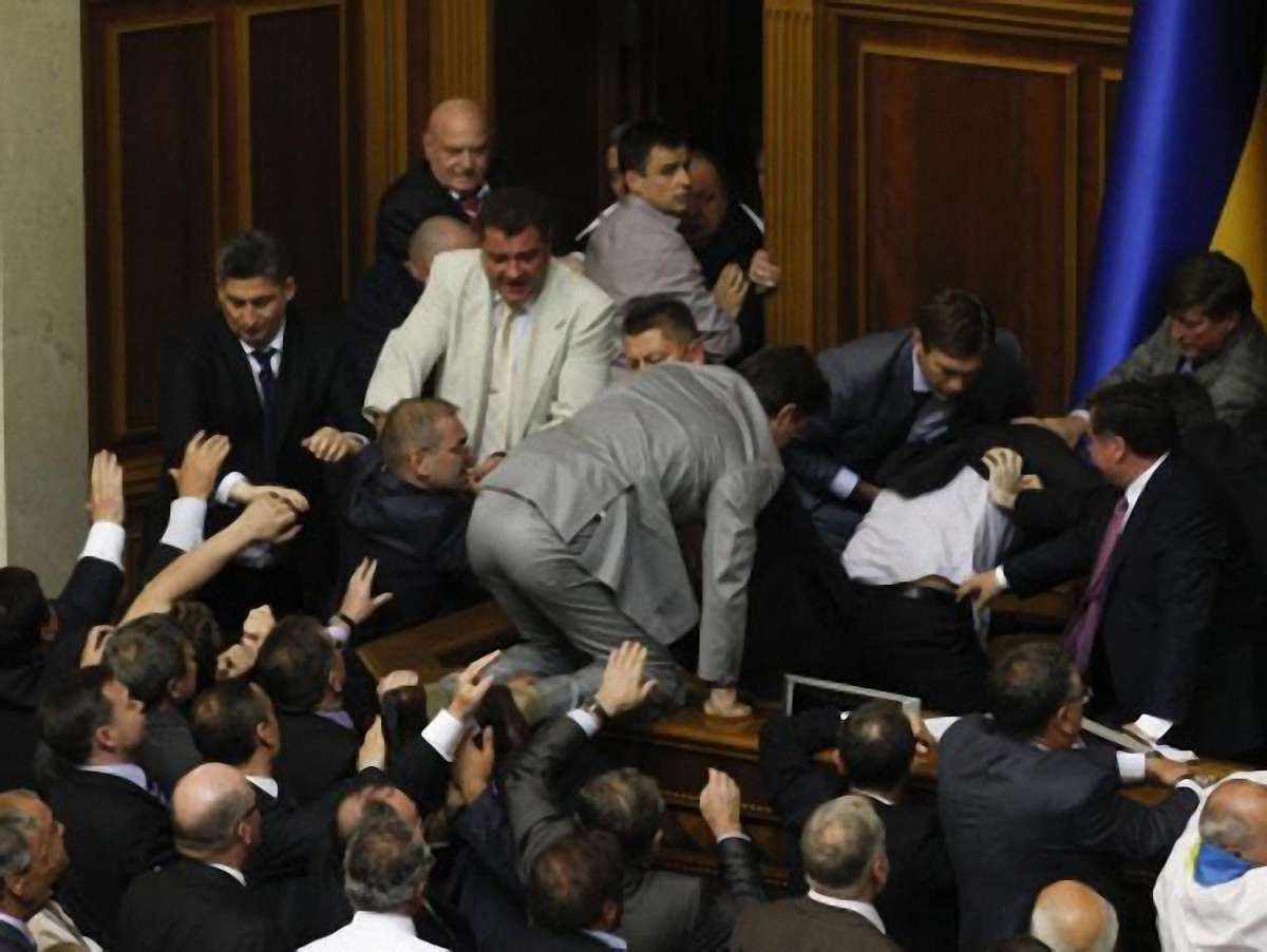 Мовне питання потрібне ПР для рейтингу, – політолог