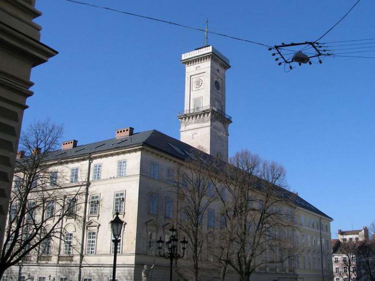У Львівській міськраді – 60 нових стажерів