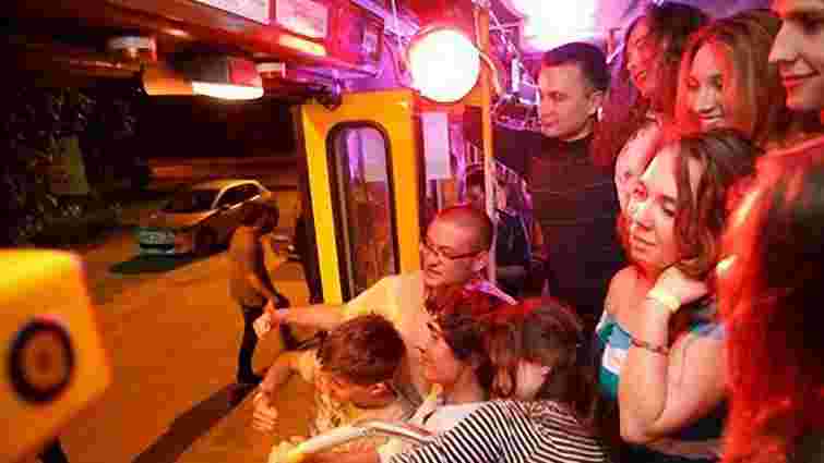 У Львові трамваї в нічний час перетворять на диско-клуби