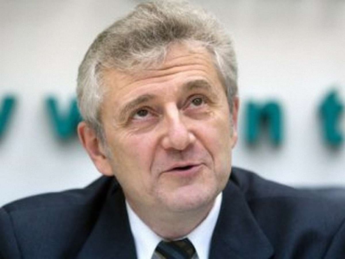 Регіонал: Монархія – ближче до Бога