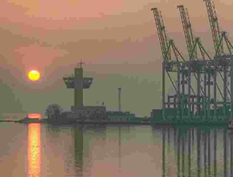Морські порти – основа національної безпеки України, – політик