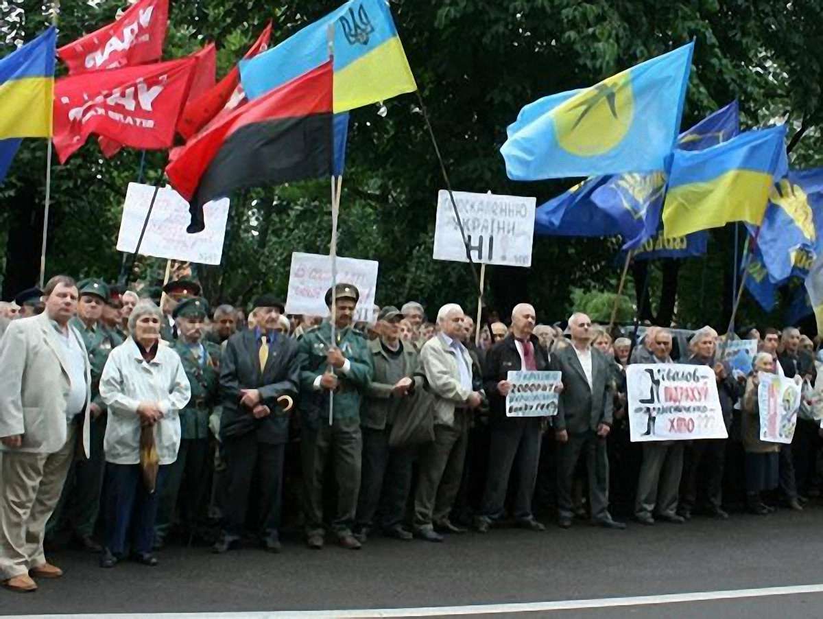 Закон про мову зводить українців до становища нацменшини, – заява